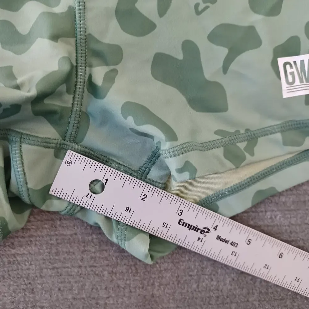 Girls Who Power Lift Shorts Womens M Green Camo 3